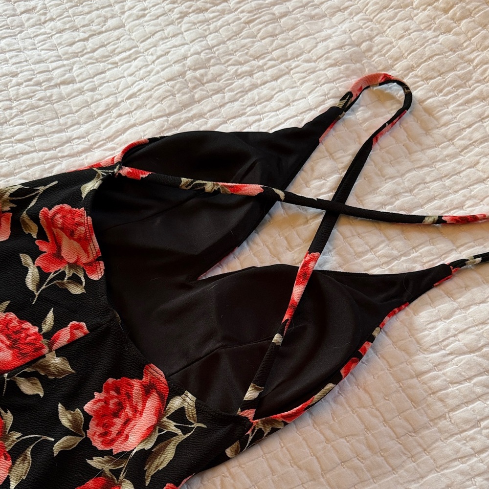 Cameo Black and Red-Pink Floral cross back Dress - Picture 4 of 5